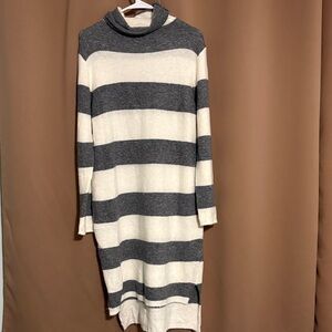 STRIPED SWEATER DRESS